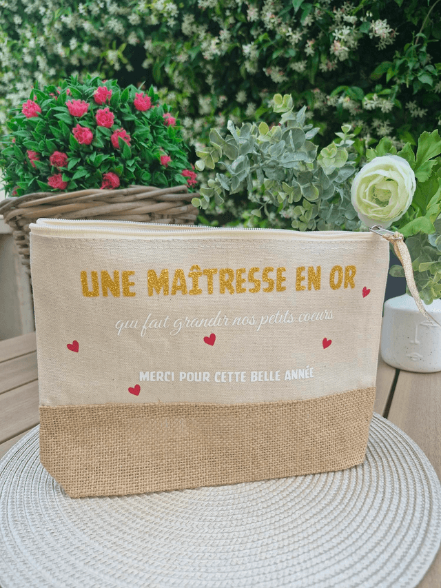 Trousse de toilette "maîtresse en or"
